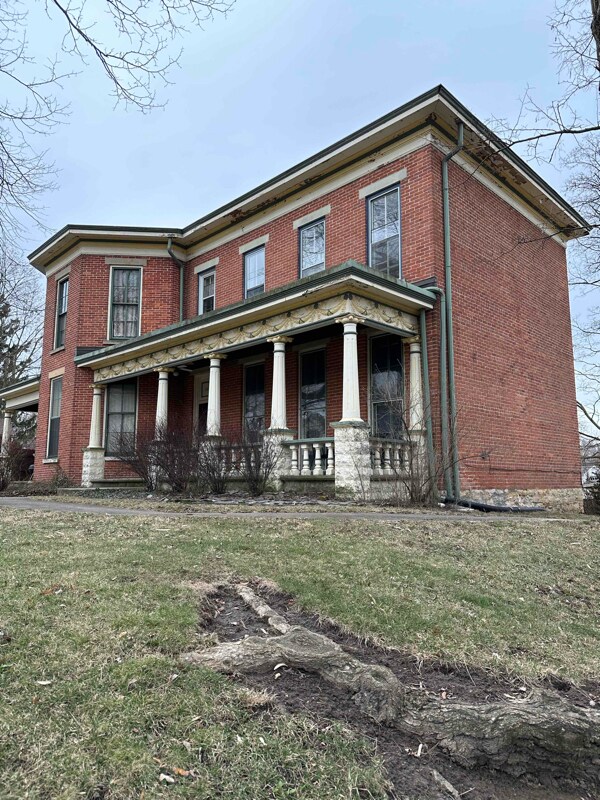 1008 Delaware Ave, Fort Wayne, IN 46805 Room for Rent in Fort Wayne, IN