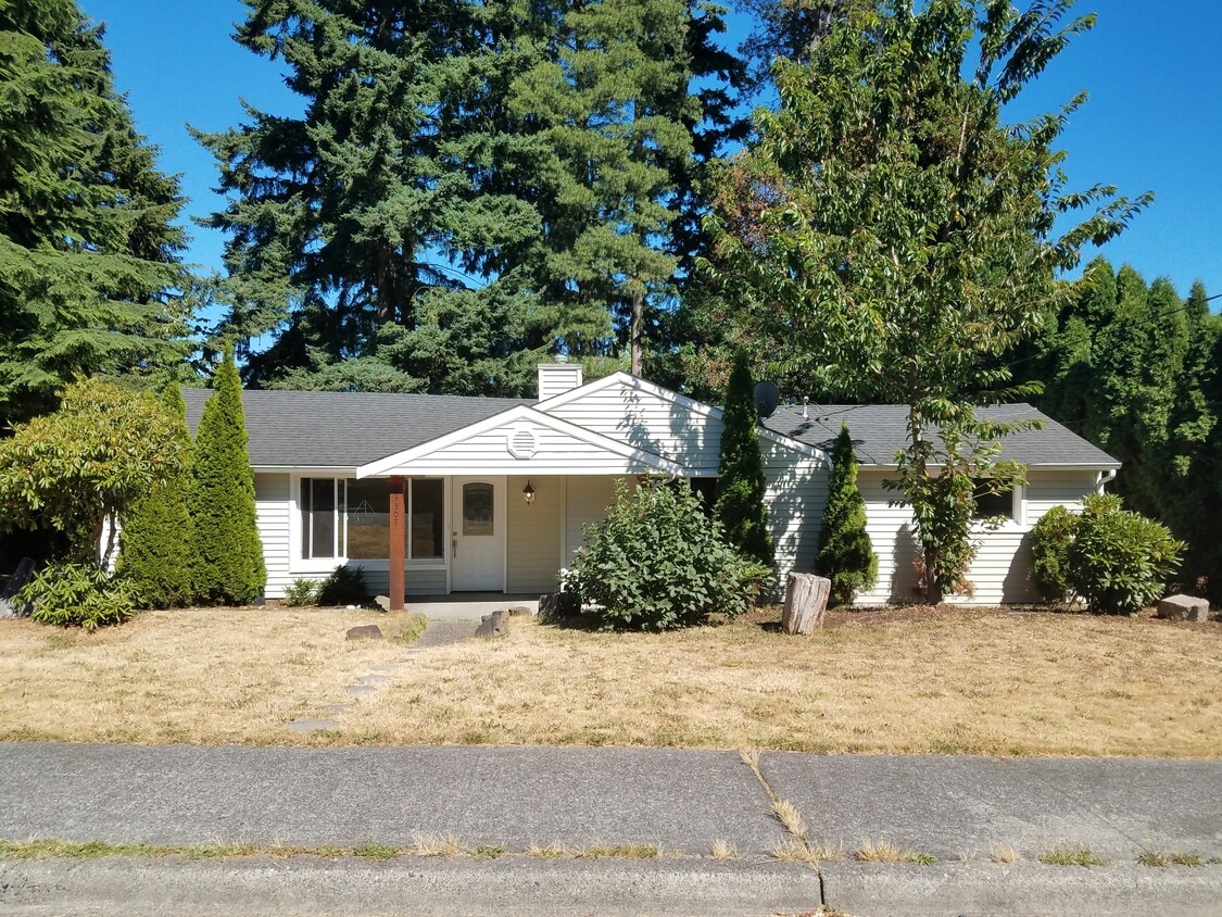 Foto principal - 23307 51st Ave W
