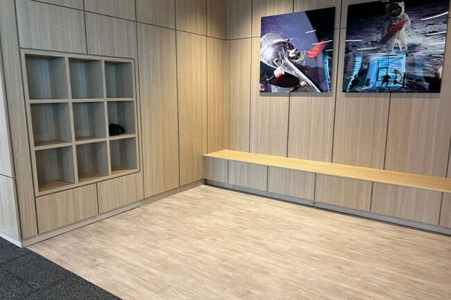 Building Photo - 3809 Evergreen Pl