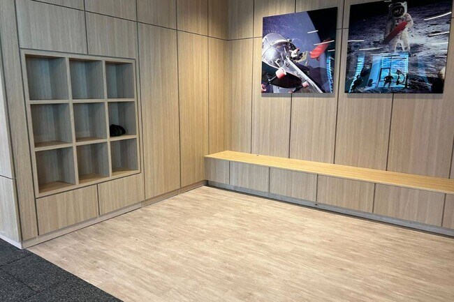 Photo du bâtiment - 3809 Evergreen Pl