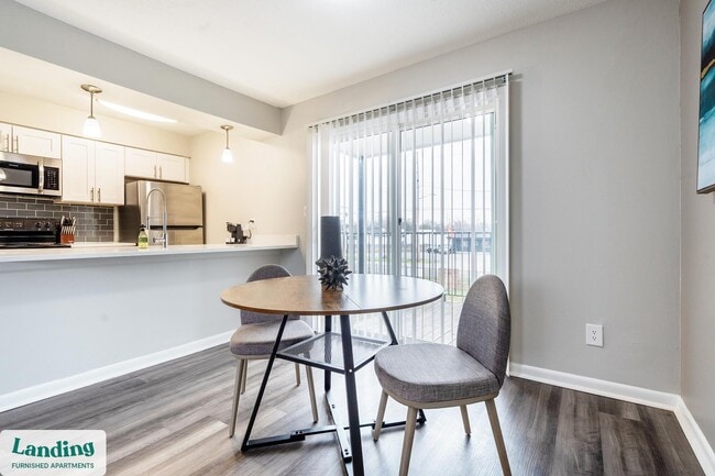 Foto del edificio - 6111 Allisonville Rd