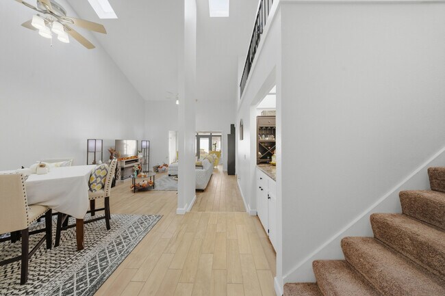 Foto del edificio - 2474 Tahoe Cir