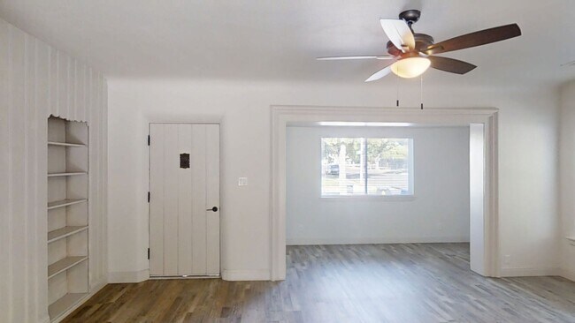 Foto del edificio - Carruth Ave &amp; Home Ave