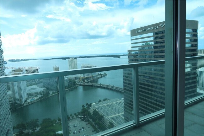 Foto del edificio - 500 Brickell Ave