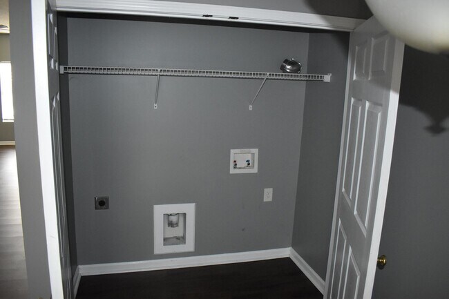 Foto del edificio - Beautiful Townhome