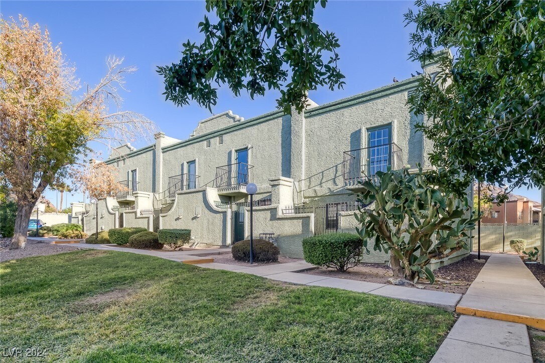 Primary Photo - 7089 Burcot Ave
