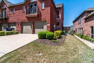 Building Photo - 316 Mozart Way