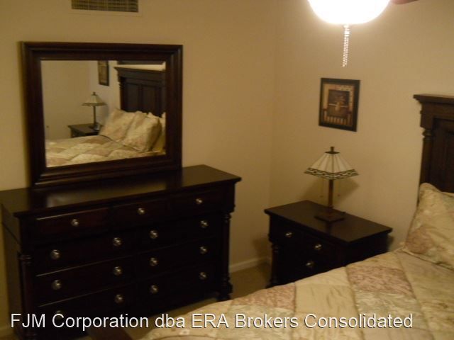 Foto del edificio - 1 br, 1 bath House - 668 Oakmont Ave #1709