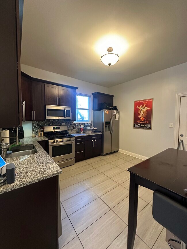 Kitchen - 3643 W Diversey Ave