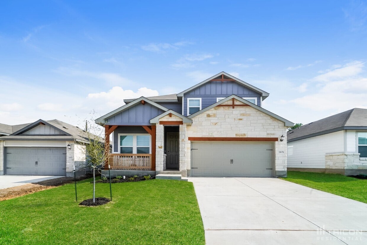 13670 Paxton Boulevard St. Hedwig TX House for Rent in Saint Hedwig