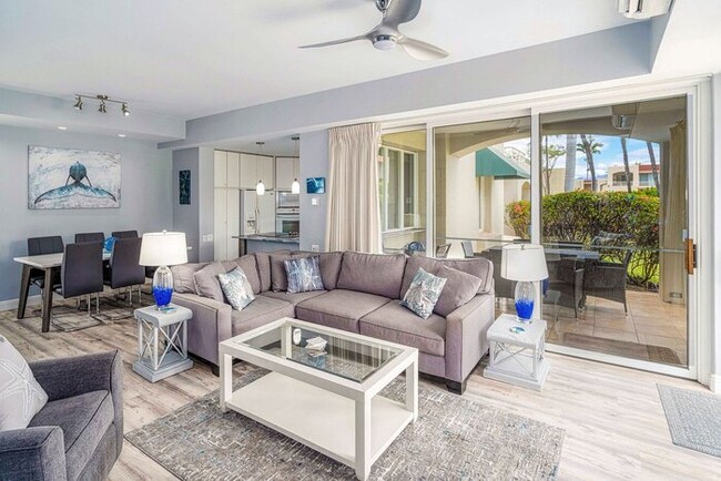 Building Photo - The Palms at Wailea 703