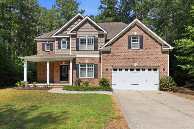Foto del edificio - 768 Riverbirch Dr