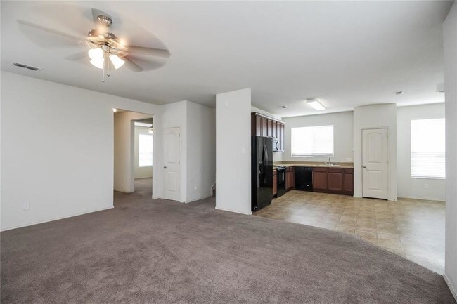 Foto del edificio - 2301 Eton Pl