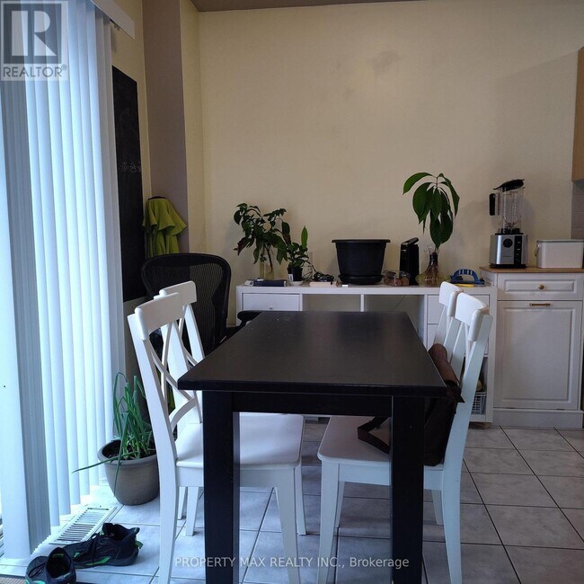 Photo du bâtiment - 55 Park Pl Dr