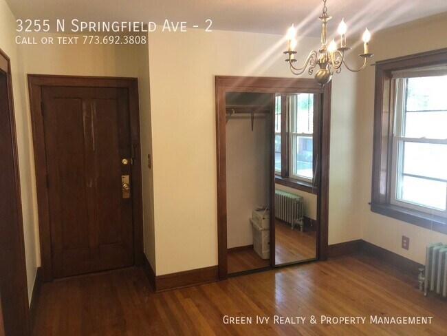 Foto del edificio - Beautiful Avondale 2 bed with Heat Included!