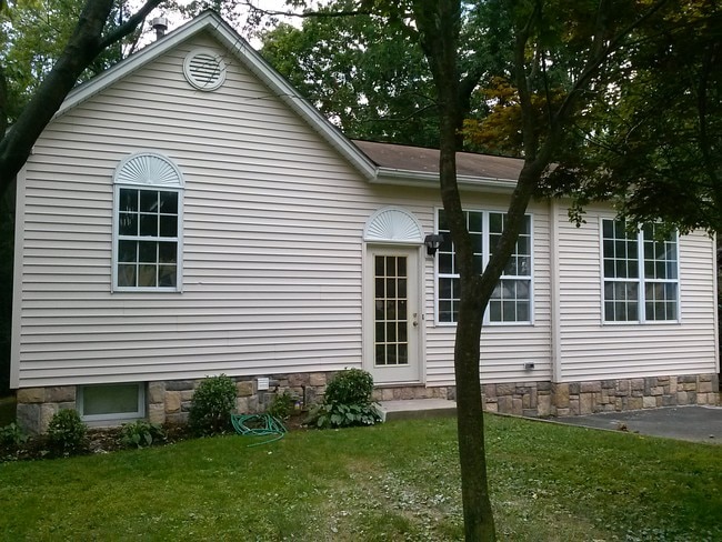Building Photo - 444 Myrtle Ave