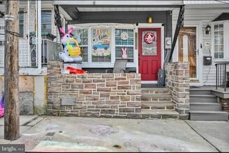 Building Photo - 312 W Mahanoy St