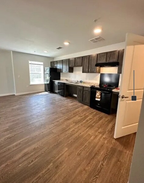 Foto del edificio - Bear Creek Apartments