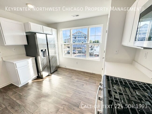 Building Photo - 2241 Sassafras Wy