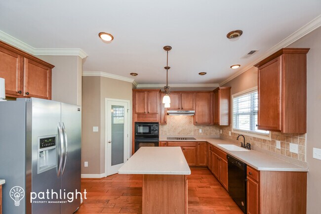 Foto del edificio - 4211 Massey Preserve Trail, Raleigh, NC, 2...