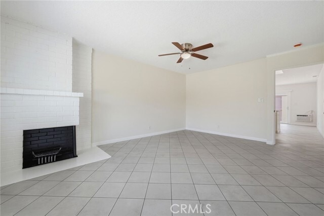 Building Photo - 1531 E La Palma Ave