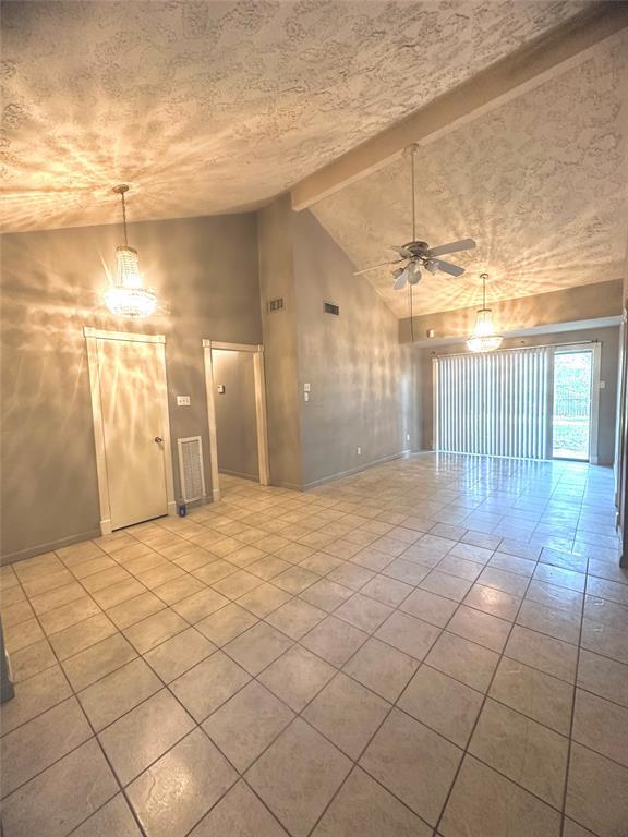Foto principal - 12702 Fern Forest Dr