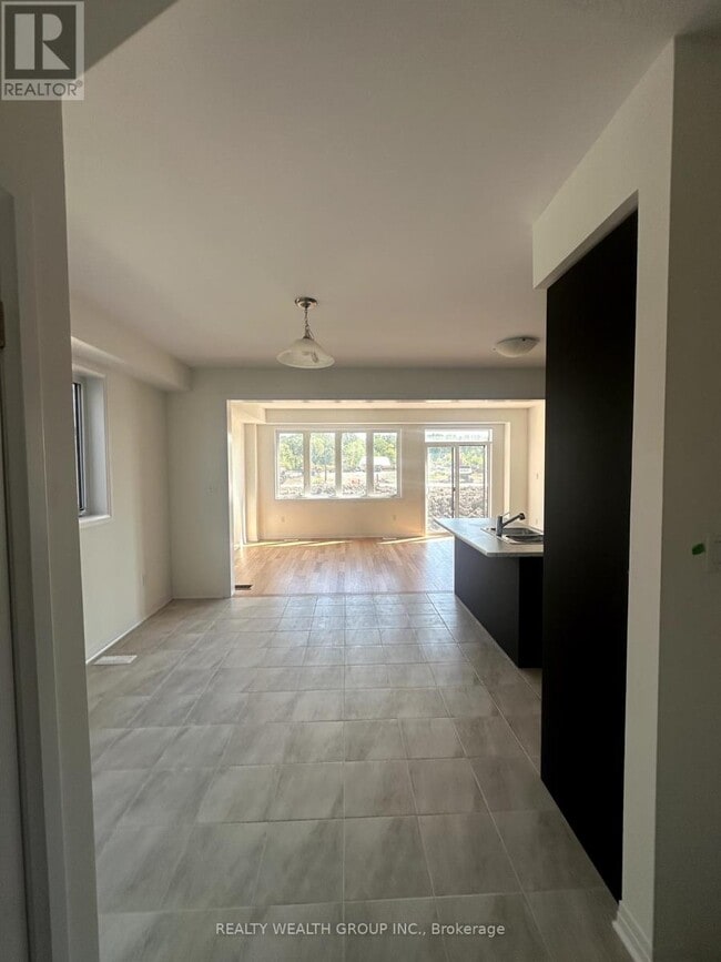 Building Photo - 41 Canvas Crescent