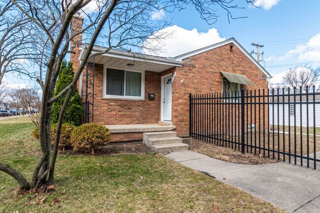 Foto del edificio - 21825 McCormick St