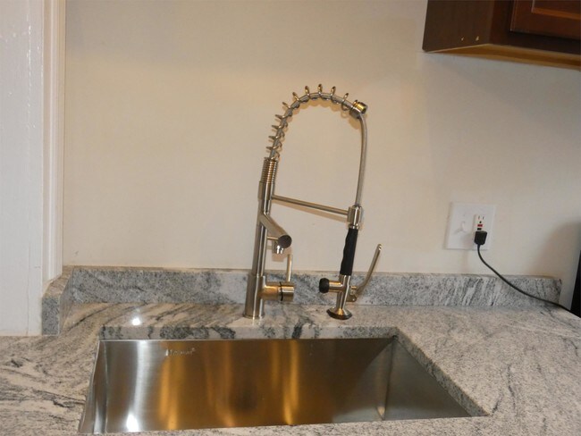 Building Photo - 1402 Madison Ave