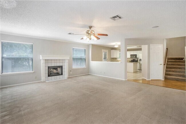 Foto del edificio - 608 Creekmont Dr