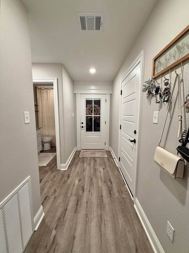 Photo - 14439 Quail Rdg Dr House