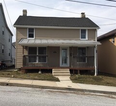 Building Photo - 25 E Lancaster St