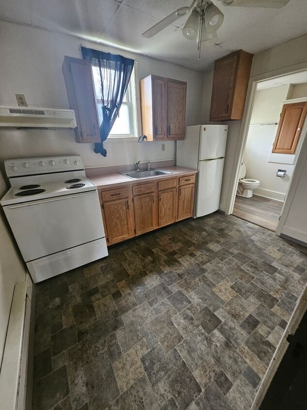 Foto principal - 903 W 4th St
