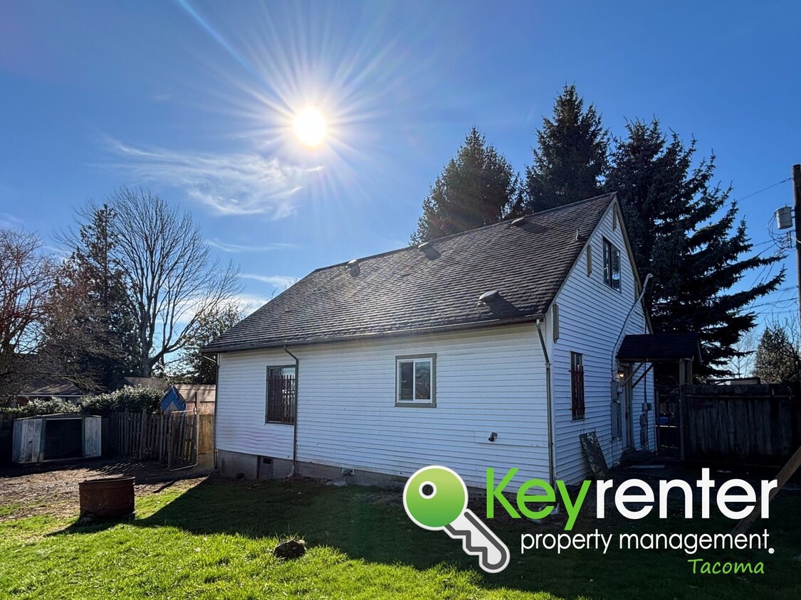 Building Photo - Beautiful Home in Tacoma, WA!