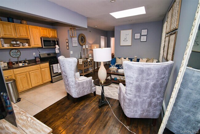 Foto del edificio - 180 Montauk Ave.