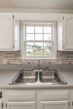 Building Photo - 1221 Franklin St