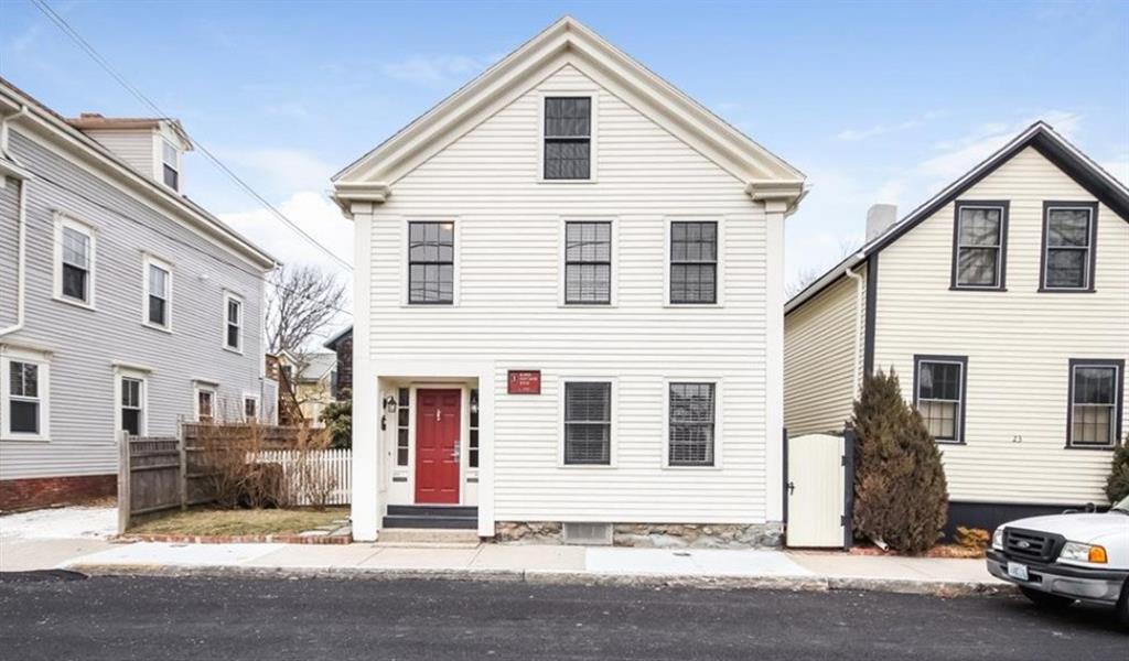 25 Marsh St Unit 2, Newport, RI 02840 Apartment for Rent in Newport