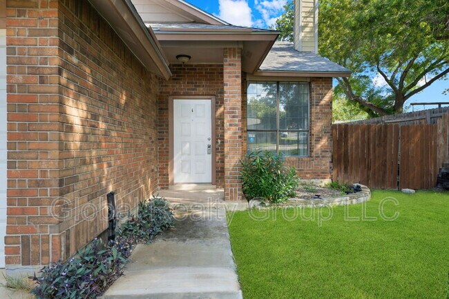 Foto del edificio - 7523 Corian Park Dr