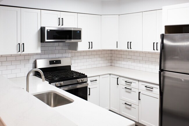 Building Photo - 212 Westchester Ct