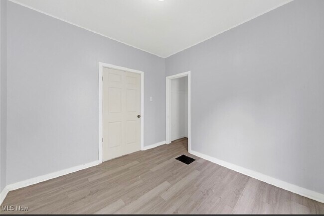 Foto del edificio - 2056 W 95th St