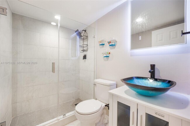 Foto del edificio - 10000 NW 80th Ct