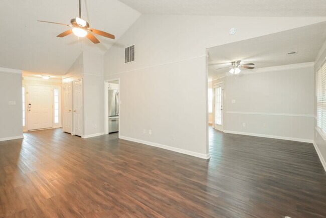 Foto del edificio - 1715 Heatherton Rd