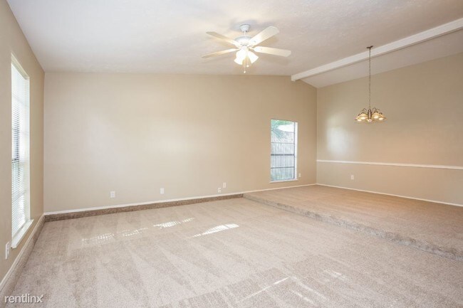 Building Photo - 5527 Dunnethead Dr