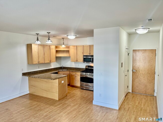 Foto del edificio - 1343 Boston Post Rd