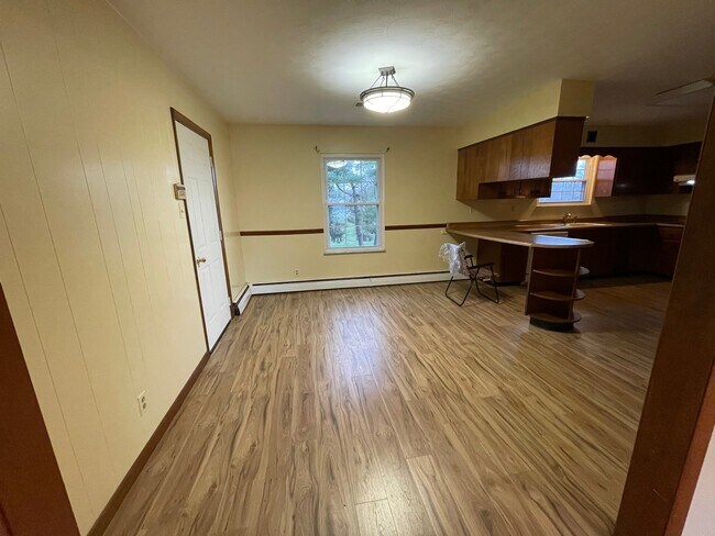 Foto del edificio - 1155 Dogwood Ridge Rd