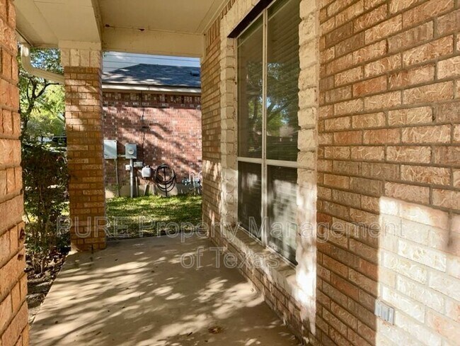 Foto del edificio - 4314 Fairway Path