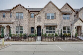 Building Photo - 6217 Rainbow Valley Pl