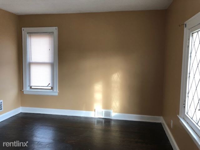 Building Photo - 16545 Chandler Park Dr