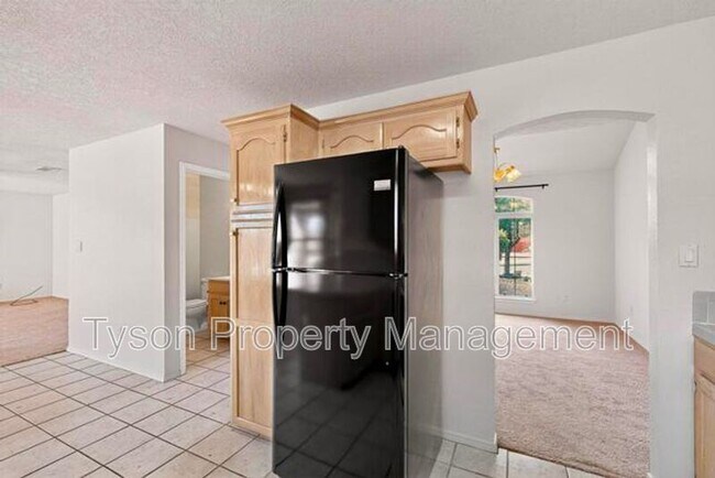 Foto del edificio - 10409 Cedar Springs Dr NW