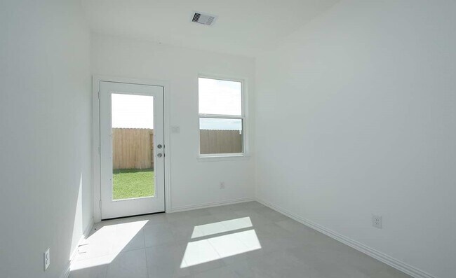 Building Photo - 3607 Crescent Moon Ct